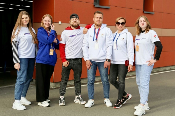 Благодарим организаторов и волонтёров Игр Победителей